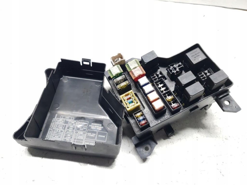 фото №1, Коробка предохранителей volvo v40 1.9 td