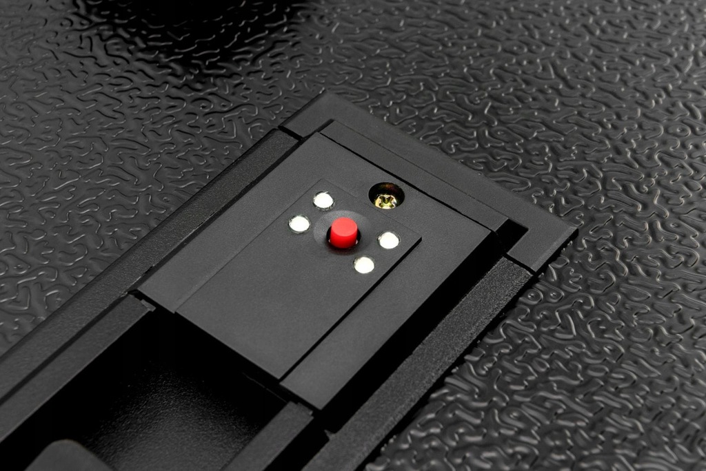 фото №15, Тверда складна кришка кузов з led toyota hilux viii an120 2015+