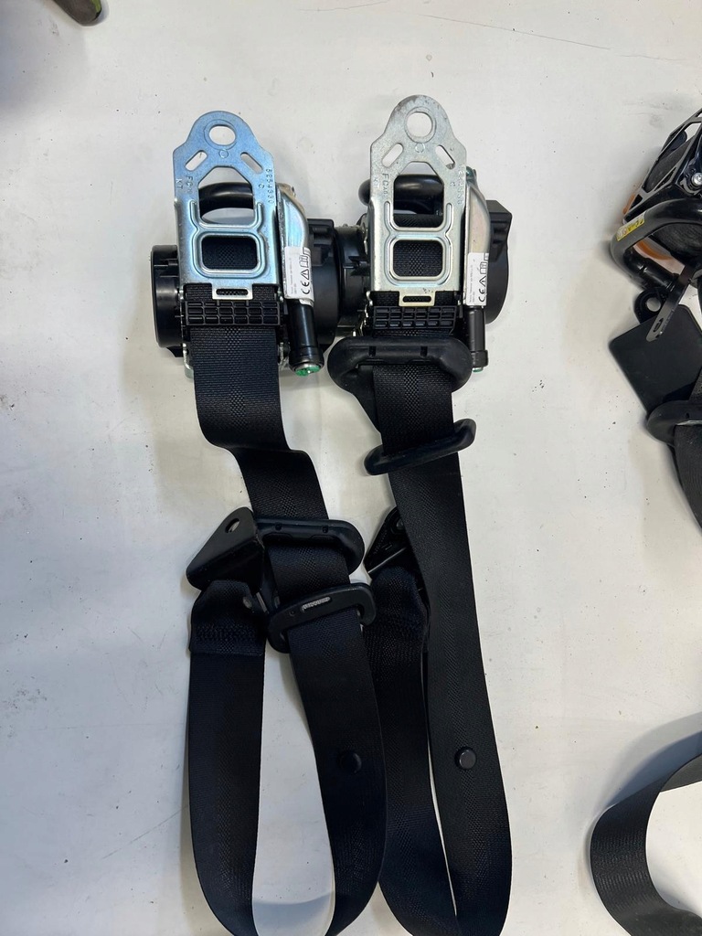 фото №6, Toyota hilux viii ремни безопасности 4x перед/зад