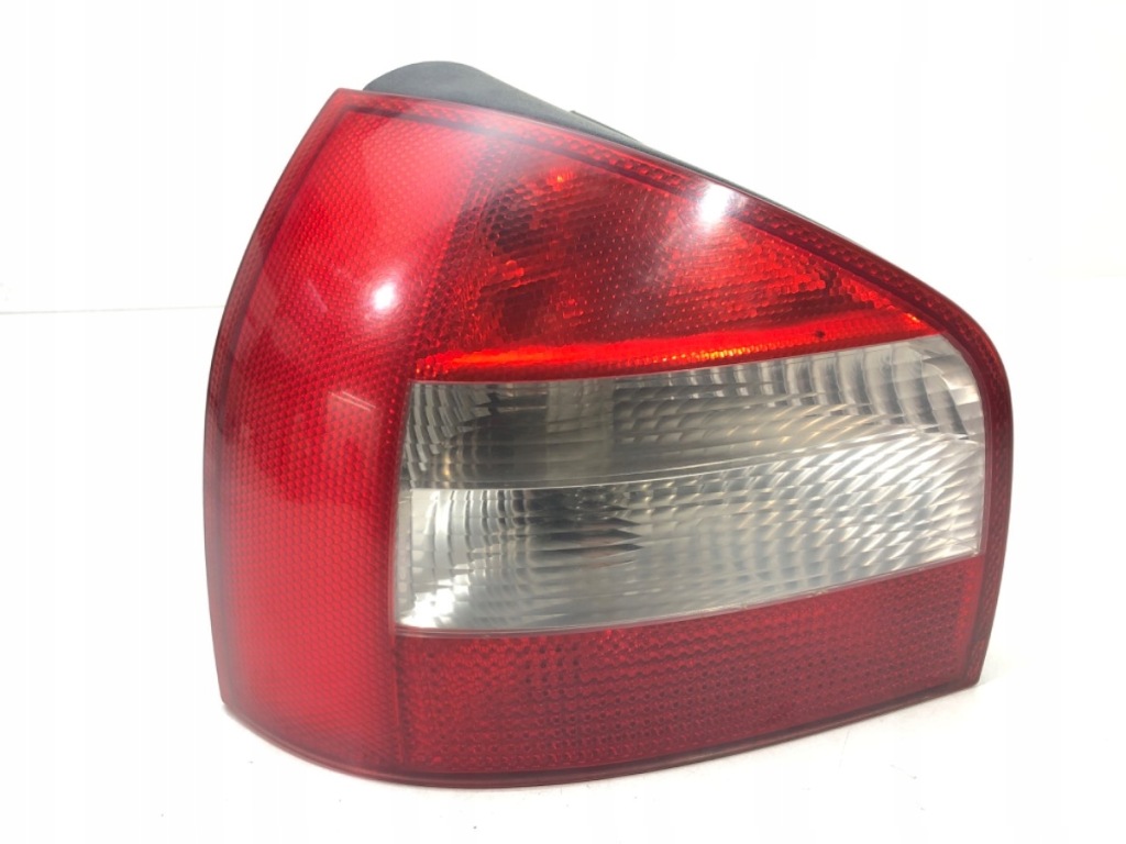 фото №1, Лампа левый задняя audi a3 8l 8l0945095b хэтчбек