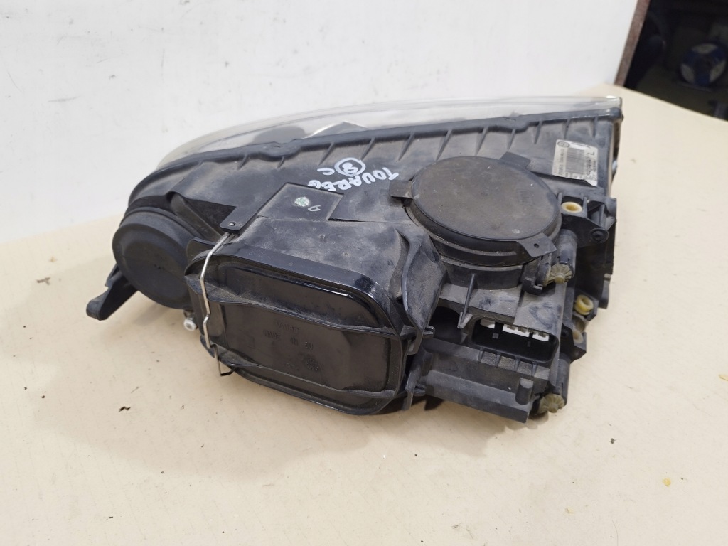 Лампа левая перед передняя vw touareg i 2002-2006 r-line Оригинал