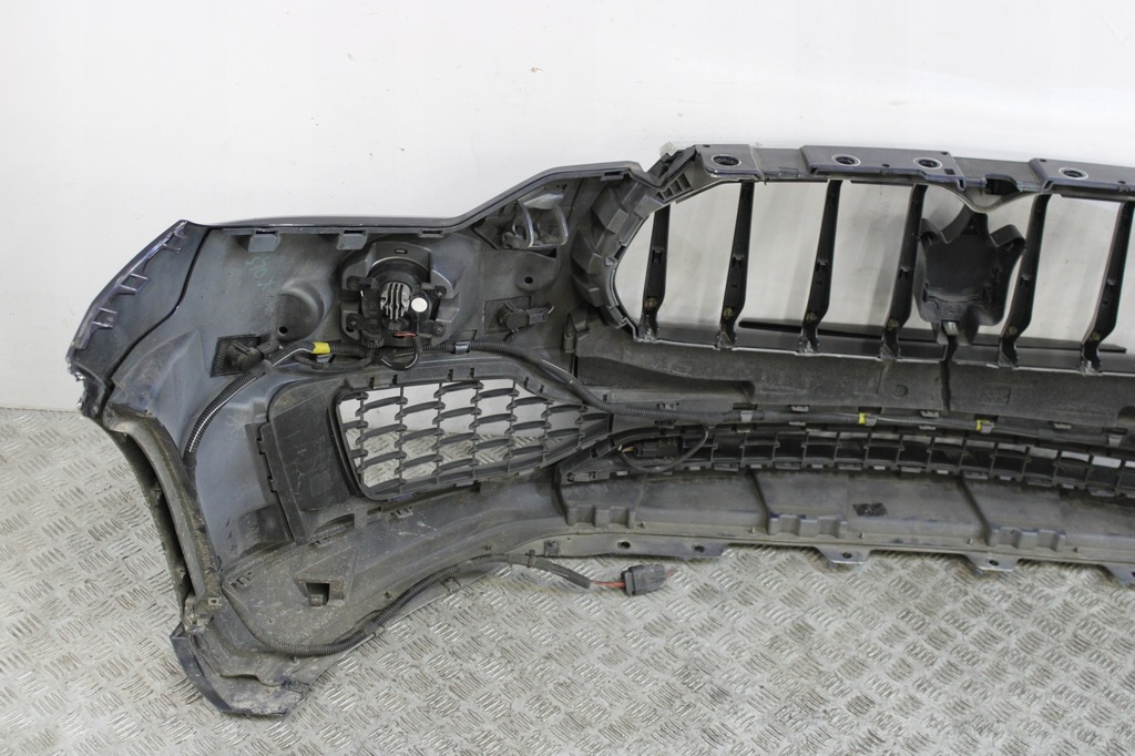 фото №8, Бампер перед передній 6x pdc maserati levante m161