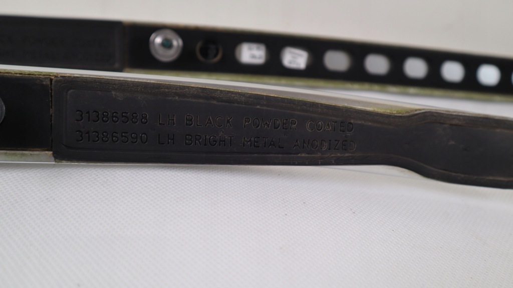 Volvo v90 рейлінги дахові 31386588, 31386589 Київ