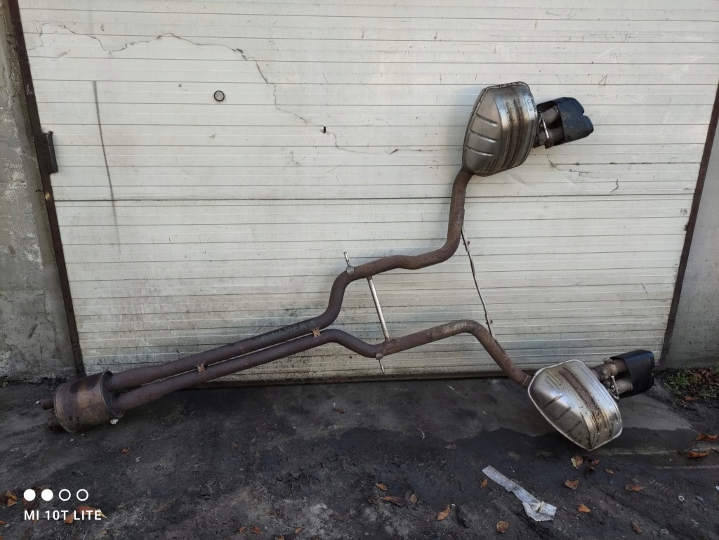 фото №1, Panamera 970 4s гасник задній труба вихлопна kompletny вихлоп