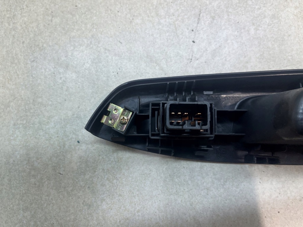 фото №6, Панель керування скло правий задня hyundai getz 1.3 935701c020