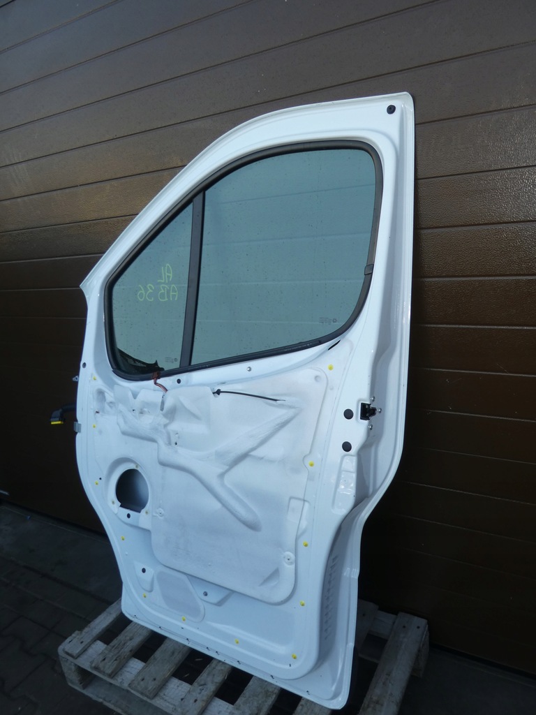 фото №16, Дверь передние правое trafic ii vivaro primastar полный белый