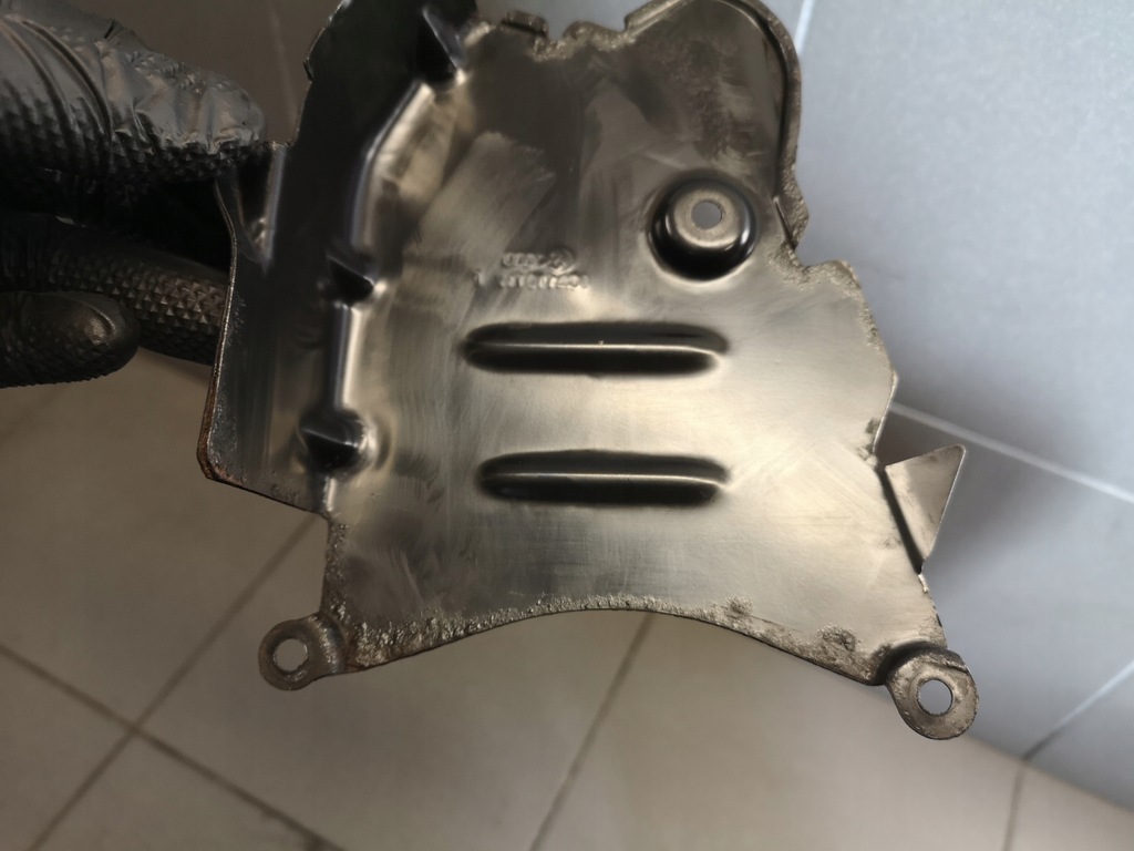 фото №7, Защита корпус распределительного вала audi a4 b7 06a109147f