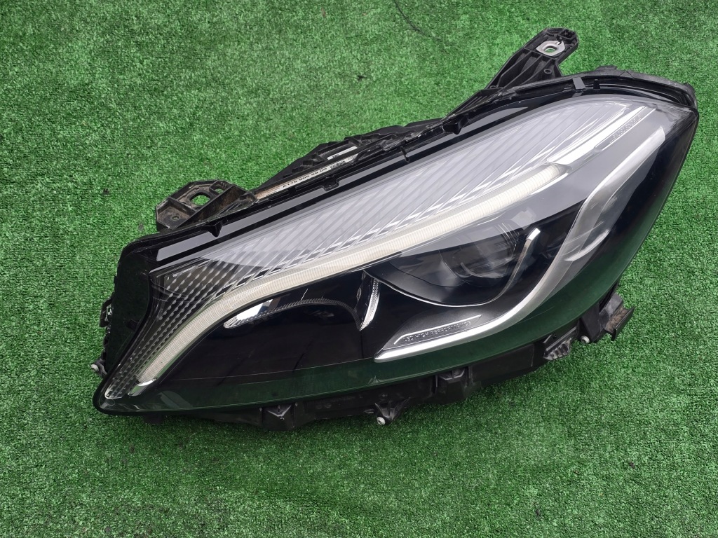 Купить Mercedes a-klasa w176 рестайлинг  full led лампа передняя комплект