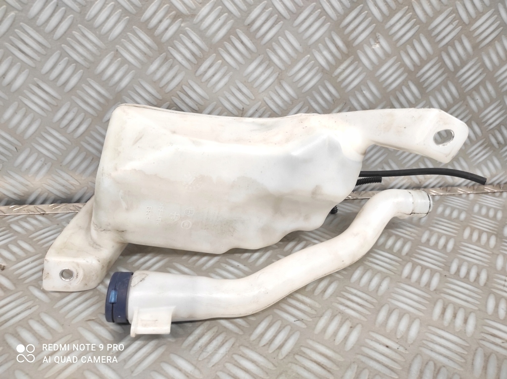 фото №9, Бачок жидкость омывателя помпа alfa romeo giulietta