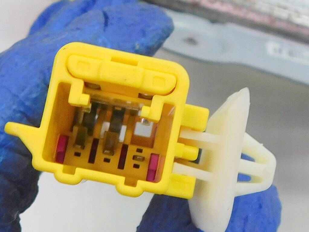 фото №8, Porsche cayenne i 03-10 шторка безопасности правая 7l5880742d