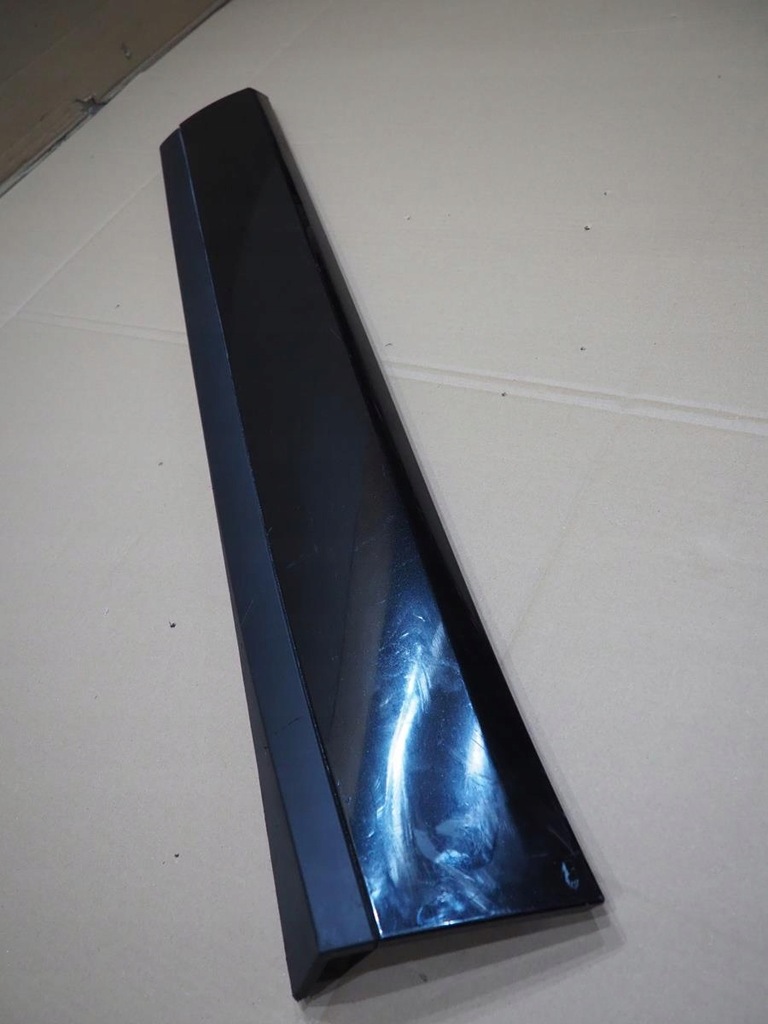 фото №9, Jaguar e-pace молдинг двері права перед ładna