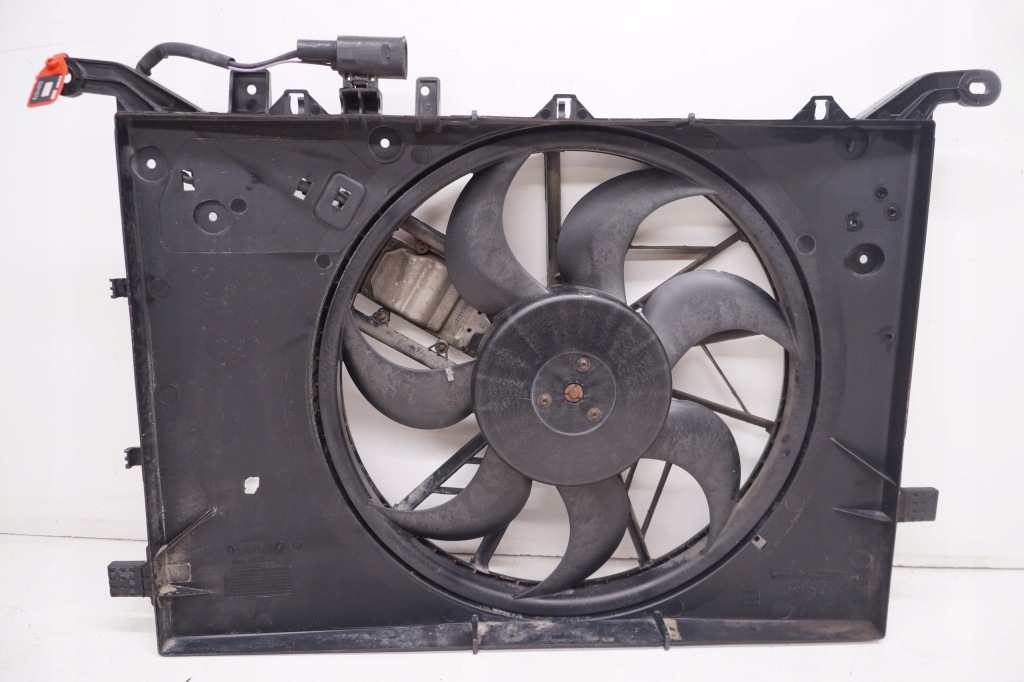 Вентилятор радиатор радиатора volvo s80 v70 2 xc70 30645148 Оригинал