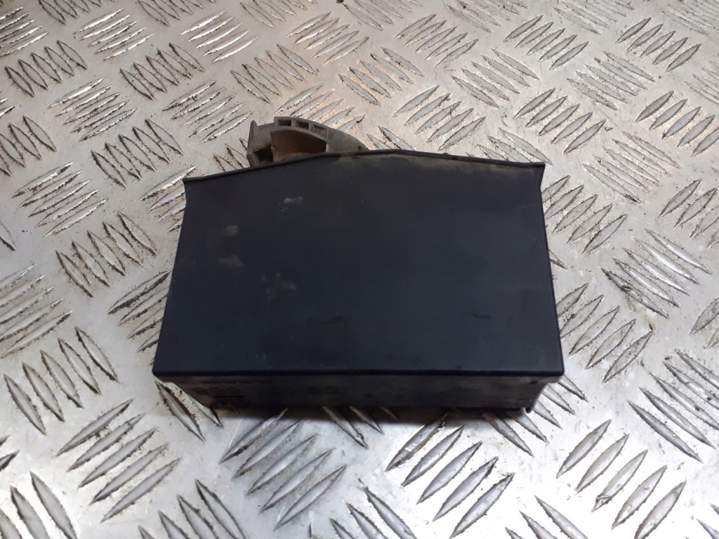 фото №1, Коробка предохранителей opel zafira a 09131668