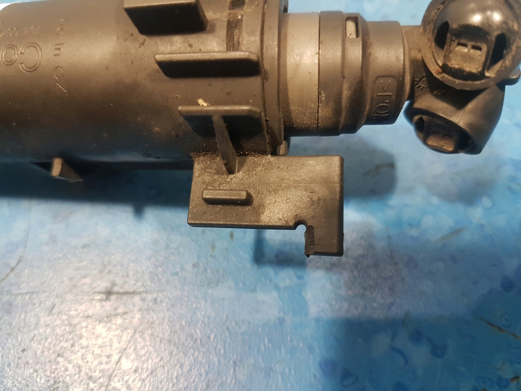 фото №6, Audi a4 b8 омыватель лампы левый 8k0955101b