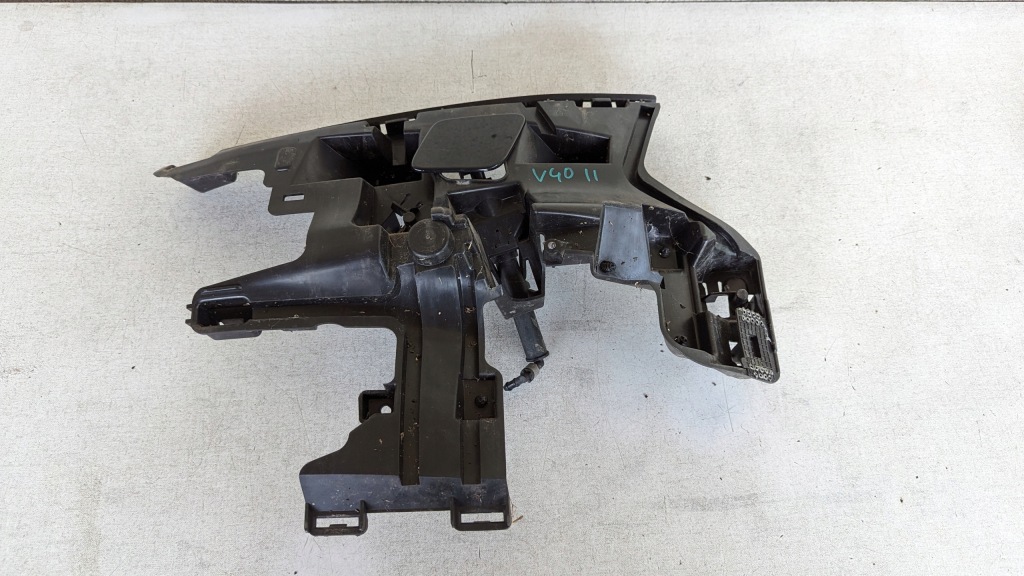 фото №1, Напрямна бампера передній лівий омивач volvo v40 ii