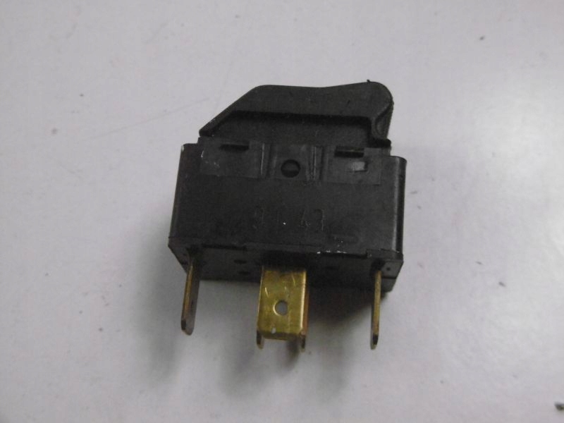 фото №9, Audi a8 d2 вимикач перемикач скло 4d0959855