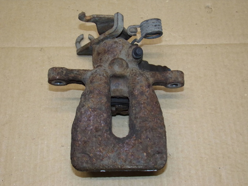 фото №1, Супорт гальмівний правий задня colt vi