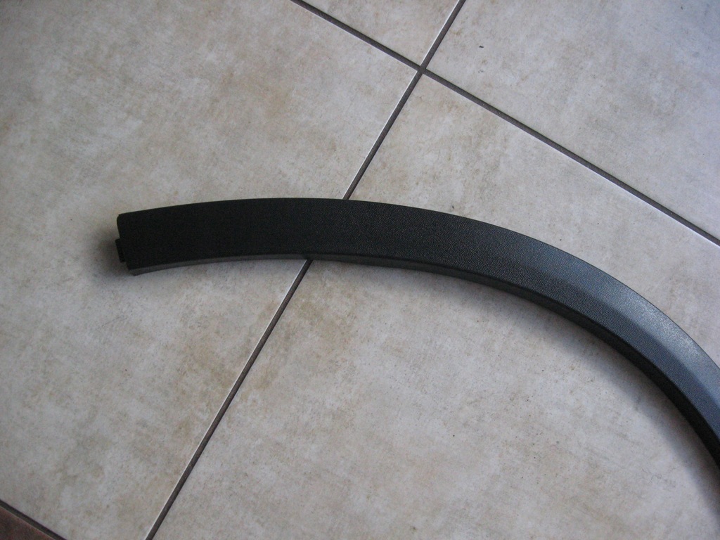 фото №8, Молдинг крыла - правый перед - mercedes glc w253