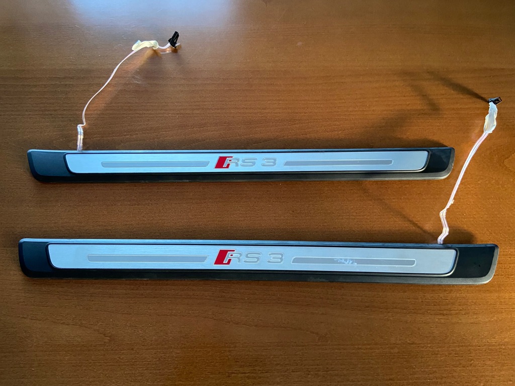 фото №1, Накладки порогові підсвічувані audi a3 rs3