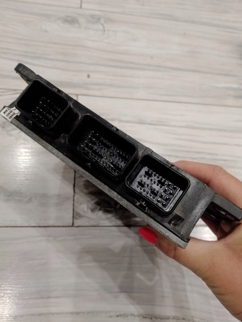 фото №3, Бортовой компьютер блок управления renault clio iii 8200399038 8200619409