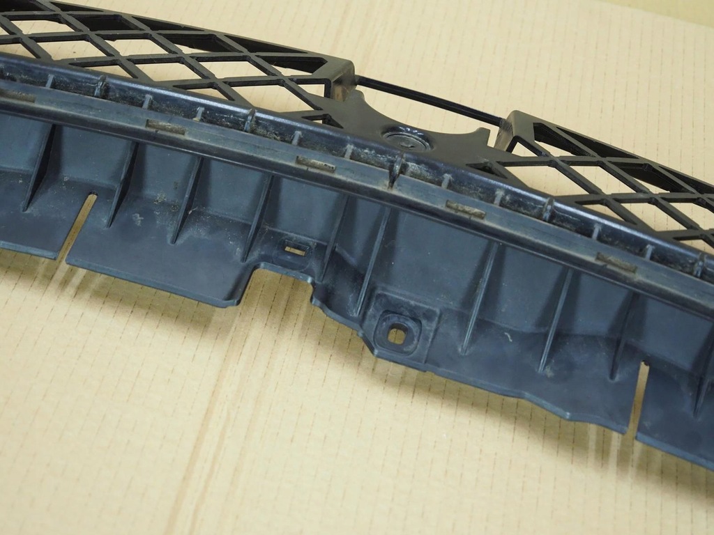 фото №8, Mercedes b-klasa w247 верхній підсилювач бампера