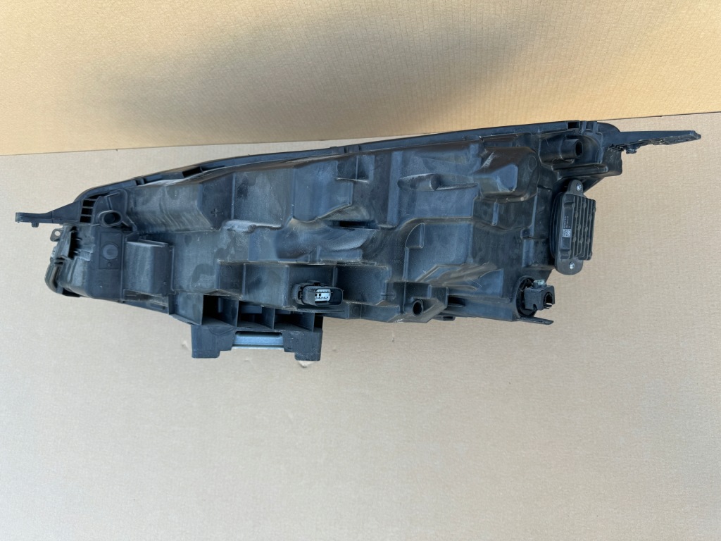 Купить Фара ford kuga mk3 ксенон full led правый  перед