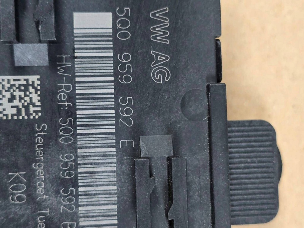 фото №1, Audi a3 s3 8v 2018 блок управления / модуль дверь