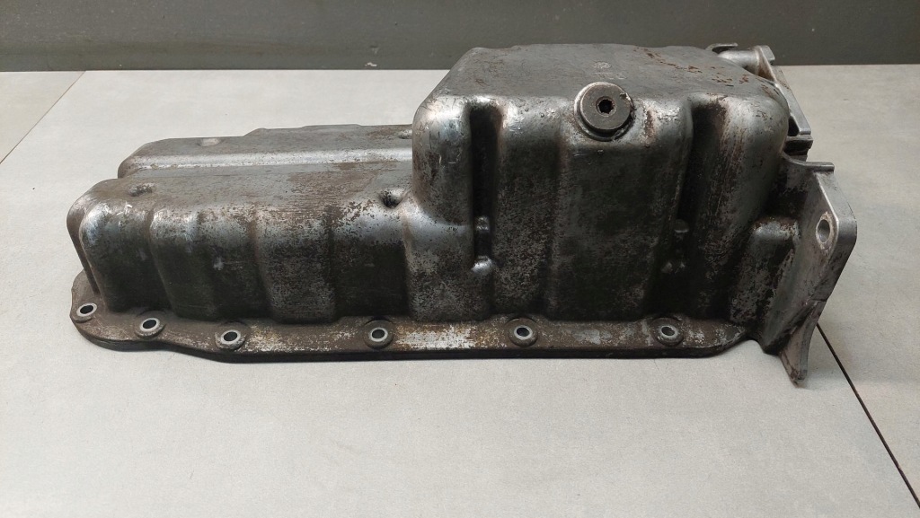 Поддон масляная opel astra 2 g 1.4 16v r90400211 Киев