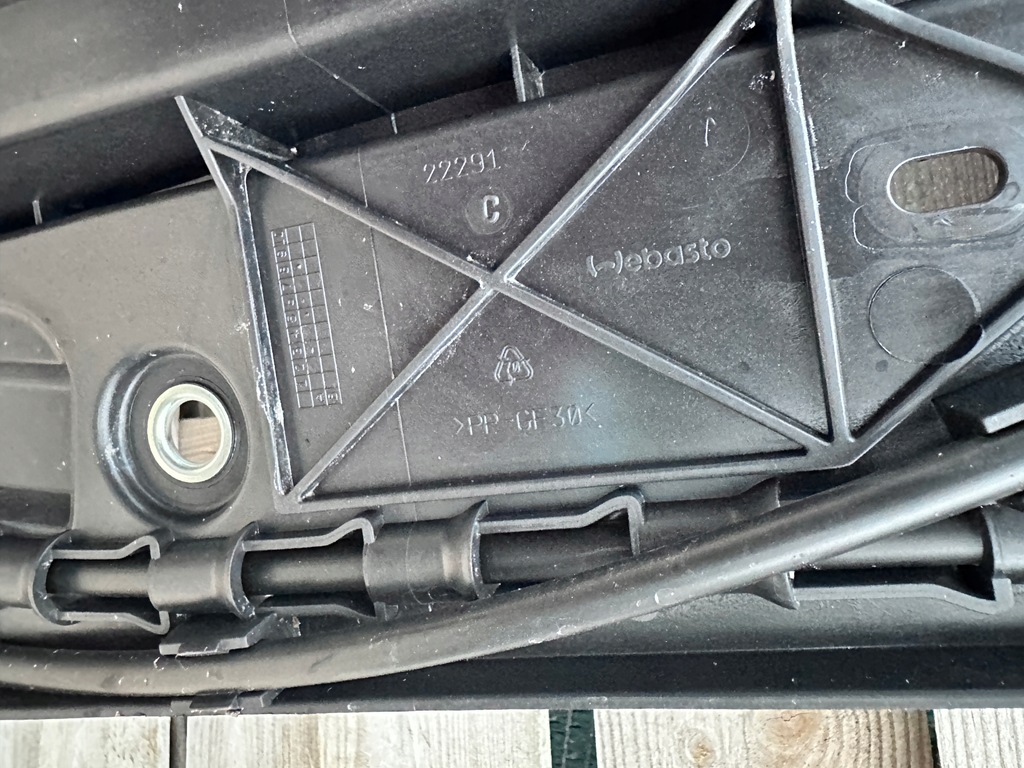 фото №12, Люк панорама peugeot 5008 ii 2