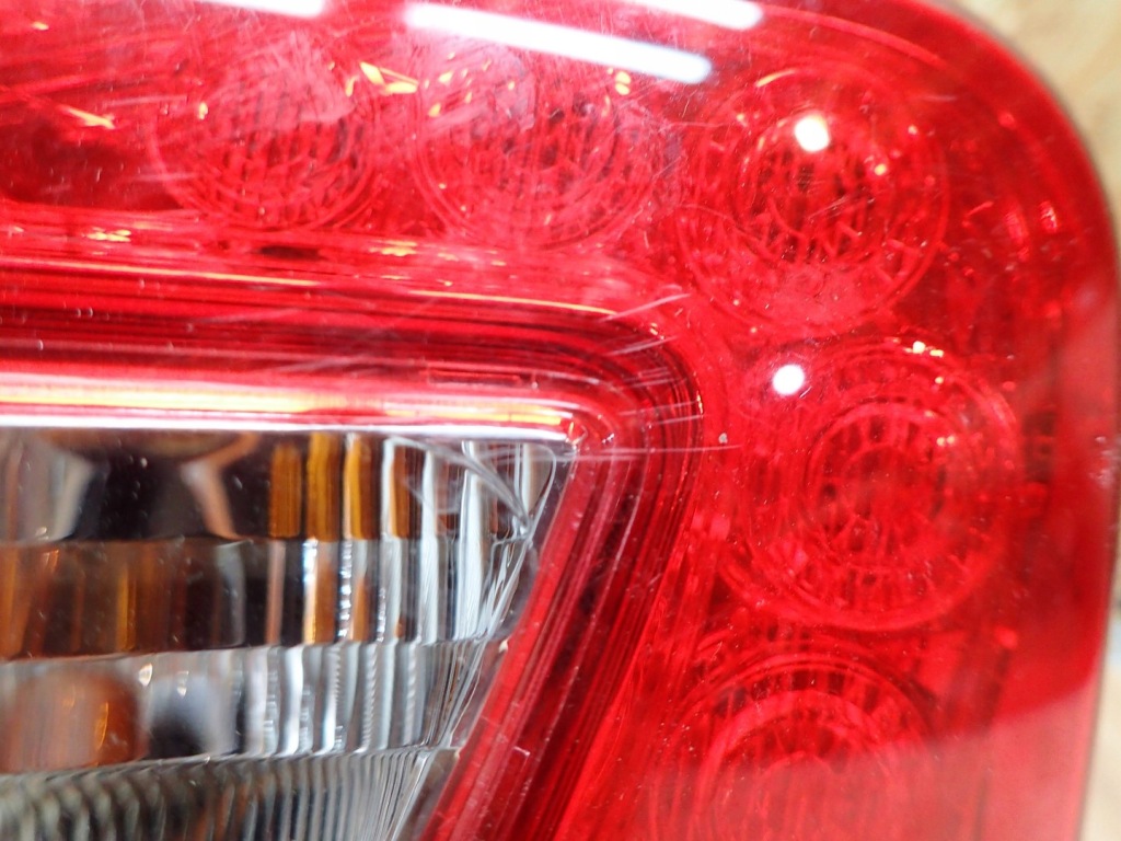 фото №2, Лампа права задня led mitsubishi space star lift