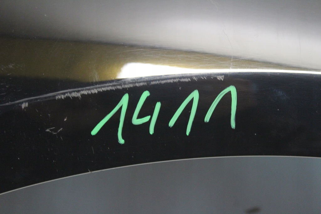 фото №6, Крыло правый перед audi a3 8v + кронштейн оригинальный номер 8v0821468e