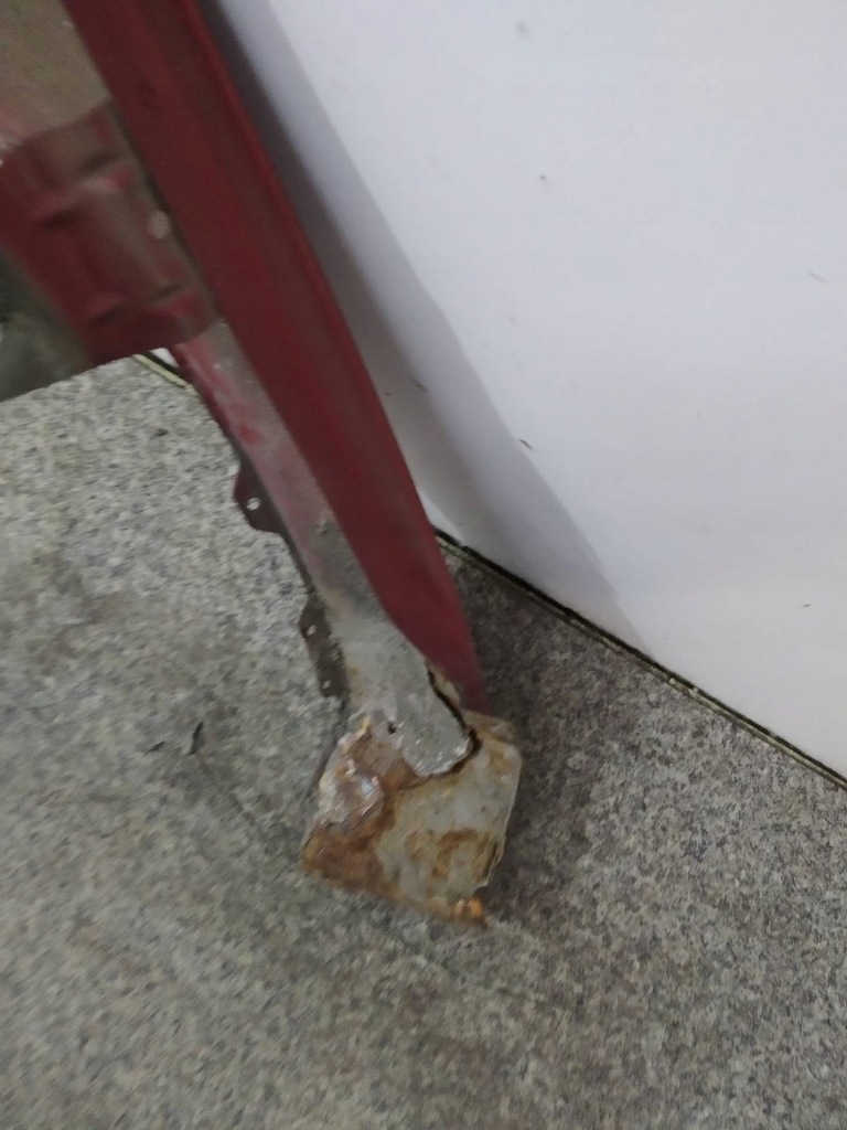 Крыло  правый  перед teb76 dacia sandero 1 2008-2012 Цена