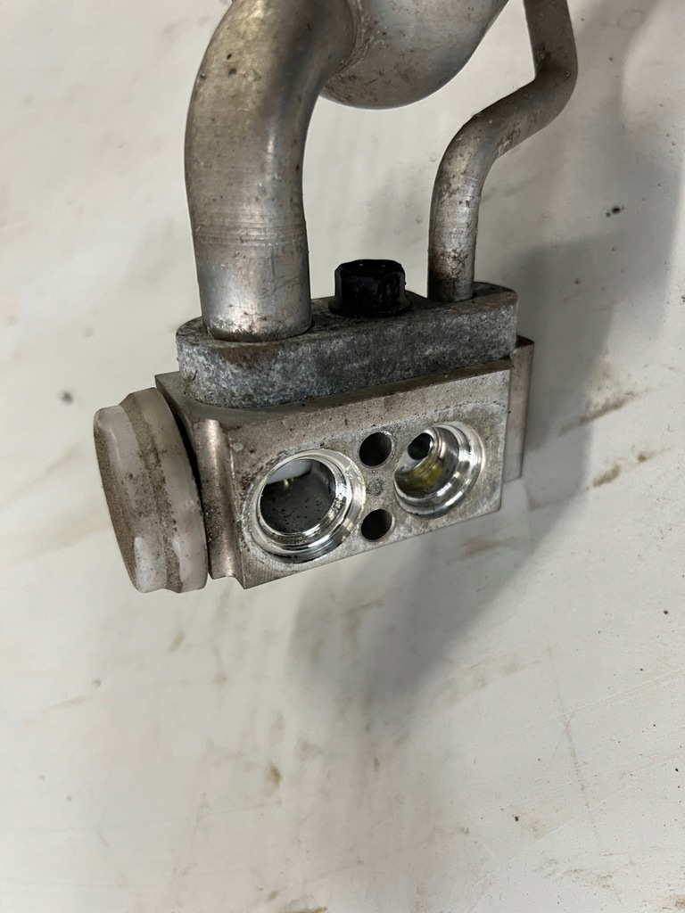 фото №8, Kia ceed ii hb 12-15 1.6 crdi шланг кондиционера uk 97775-a6251