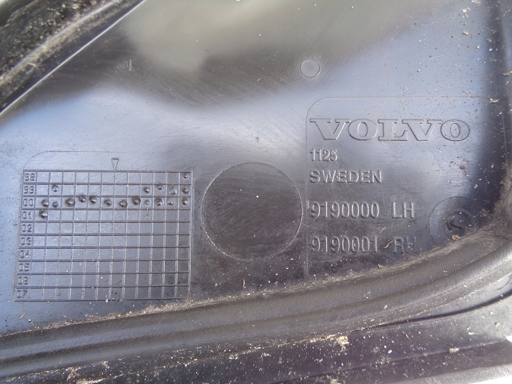 фото №10, Жабо volvo v70 xc70 s80 s60 ii 9190000 europa