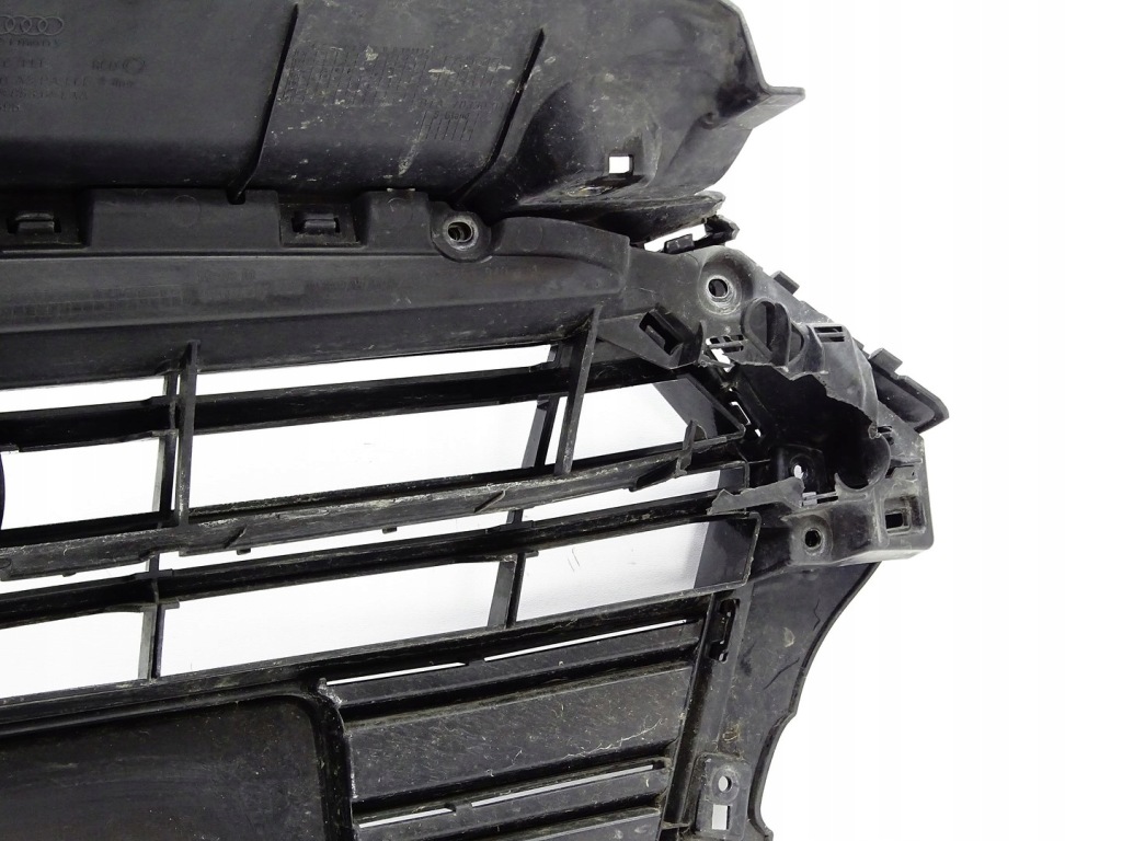 Решётка радиатора решётка радиатора бампера радиатора audi a3 8v lift 8v3853651aa Доставка