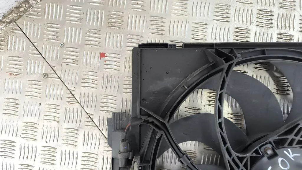 фото №9, Радиатор wody bmw 3 f30, f80 15272311 2.0l дизель 2013