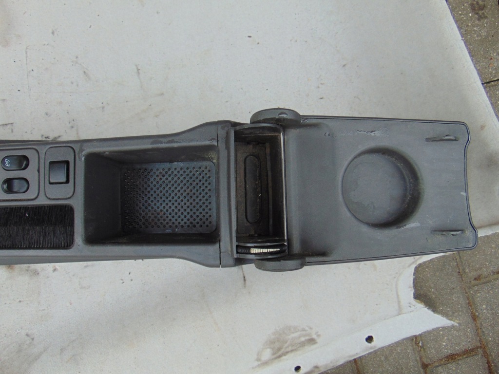 фото №8, Подлокотник туннель средний saab 9-3 i 98r- cabrio