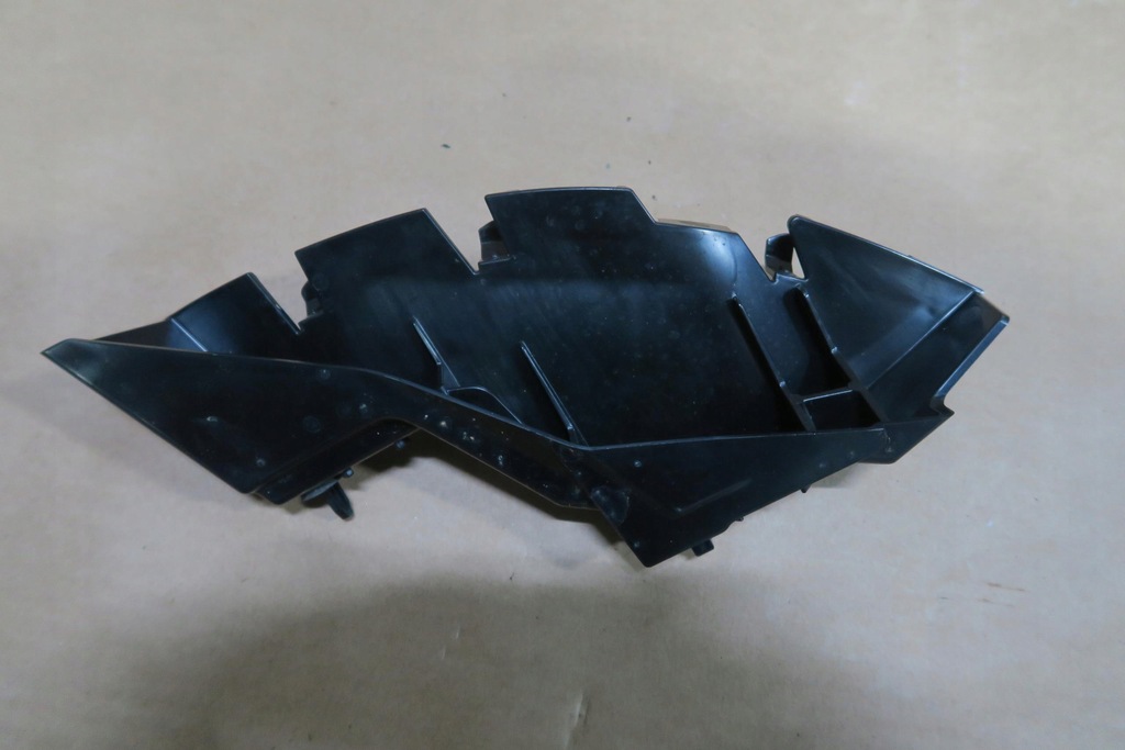 фото №1, Ford kuga mk3 escape направляющая бампера левый задняя задний