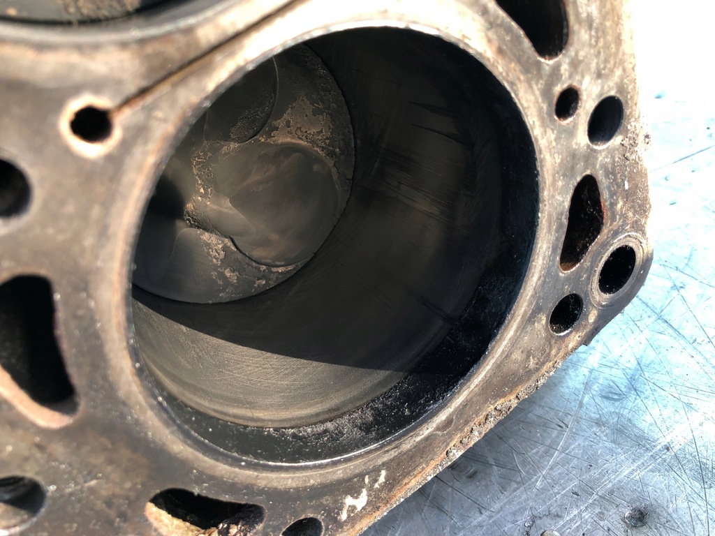 фото №15, Mercedes w124 2,5 d om602 двигун dół двигуна блок wał поршні 602912