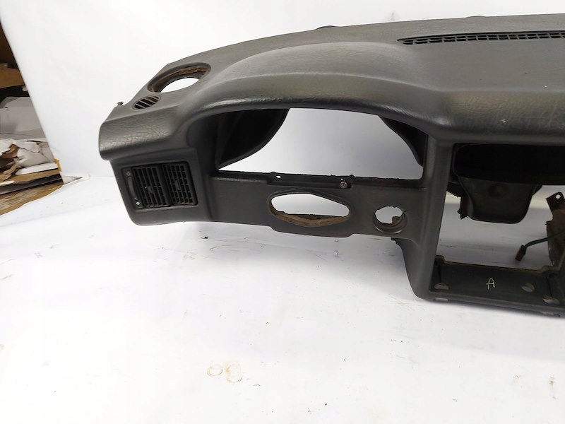 фото №11, Приборная панель приборная приборная панель консоль audi 80 b4 sedan 8c2