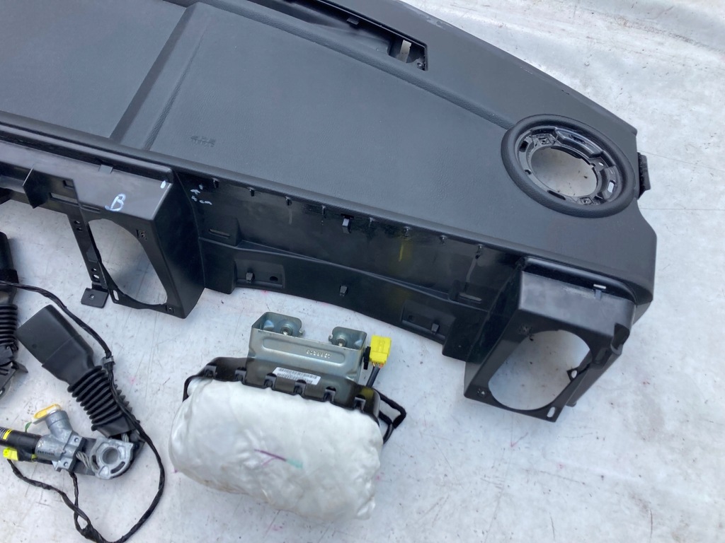 фото №6, Jeep commander приборная панель приборная панель консоль подушки безопасности ремни