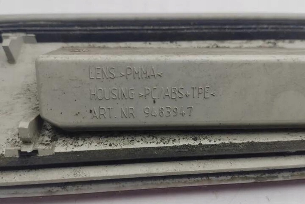 фото №7, Додаткова лампа стоп volvo xc90 i 9483947 2.9l бензиновий 200kw 2005