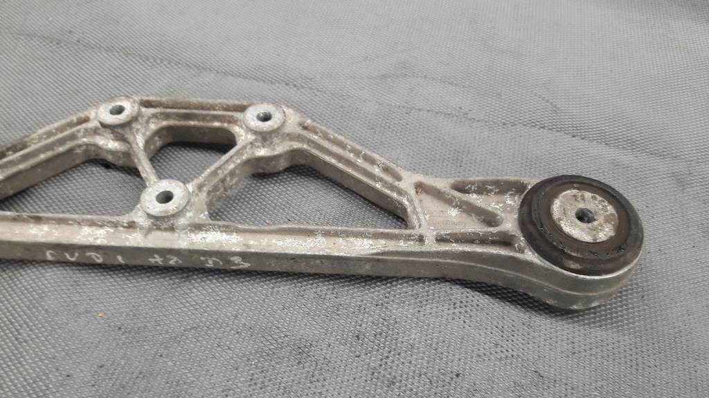 фото №7, 4e0599285 опора мост audi a8