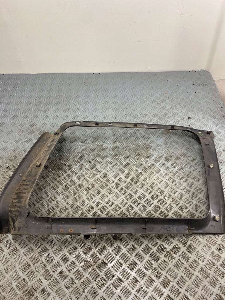 фото №5, Mitsubishi pajero ii 91-99 защита стойка стекло правый задняя mb652672