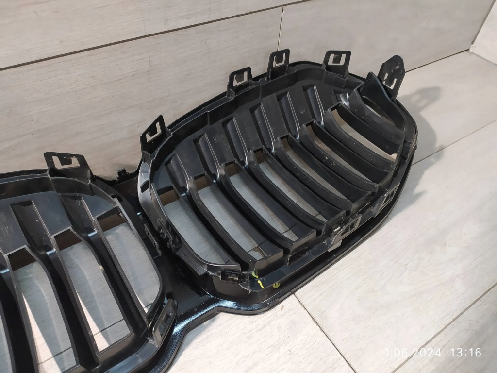 фото №13, 8592. bmw 1 f40 решётка радиатора решётка радиатора 7076802