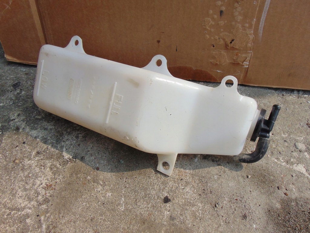 фото №5, Бак расширительный жидкость toyota land cruiser