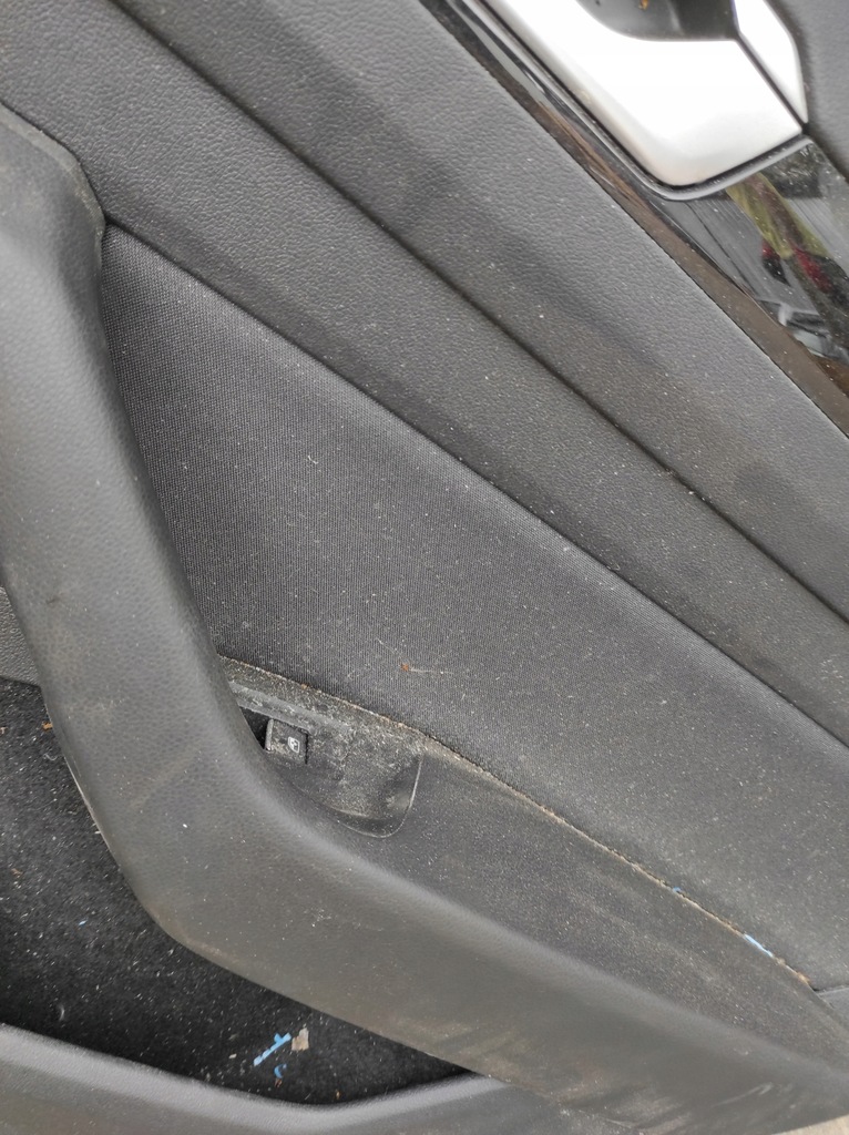 фото №15, Обшивка двері правий задня volkswagen arteon