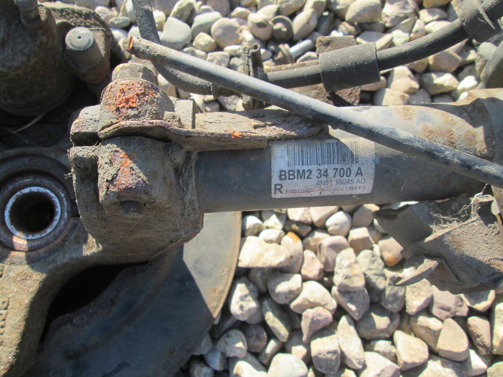 Поворотний кулак амортизатор правий перед mazda 3 2 1.6 d Оригінал