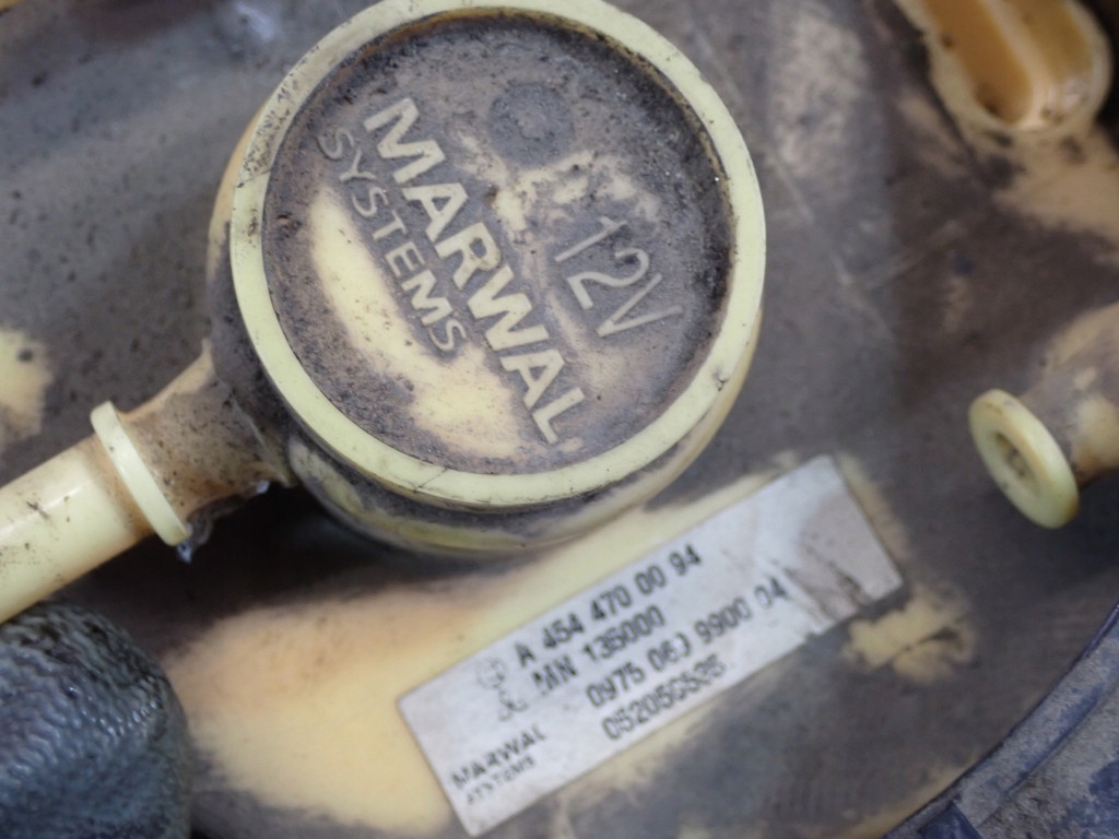 фото №7, Mitsubishi colt vi z30 02-09 1.3 насос топлива a4544700094 mn135000 4 pin