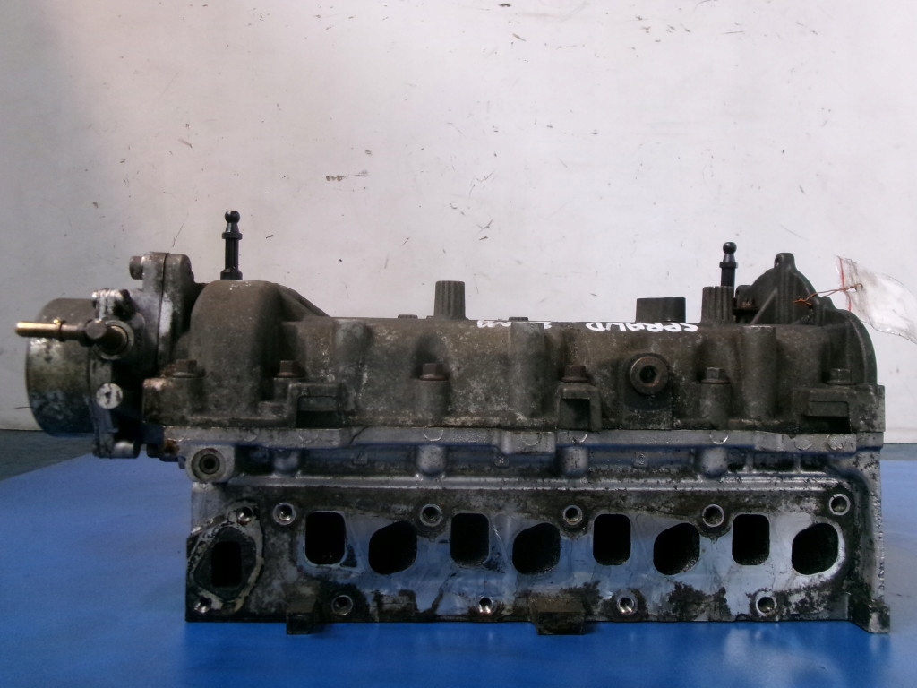 Opel corsa d 1.3cdti z13dtj головка двигателя 55188595 Оригинал